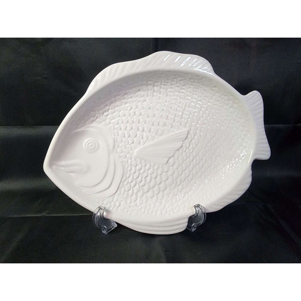 Vintage Whittier Pottery Ceramic Fish Dinner Plate 1979 11.5" Blemished